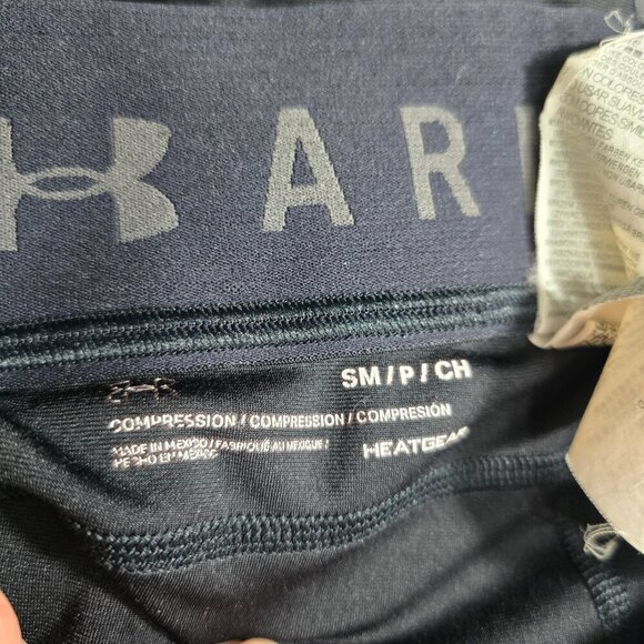 Under Armour Women's HeatGear Compression Black Ankle Crop Leggings - Picture 7 of 8